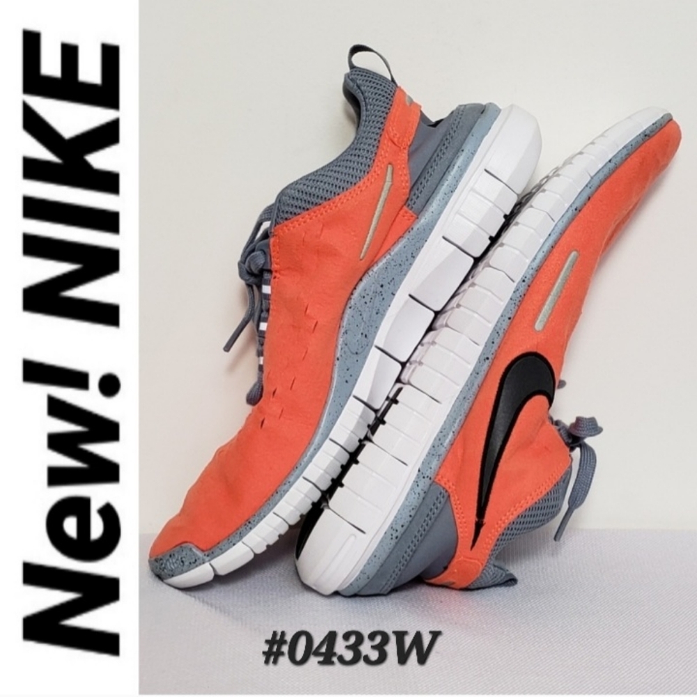 NIKE NWOB>>>Women'sFree OG'14orange running shoes/sneakers Size 13🤍